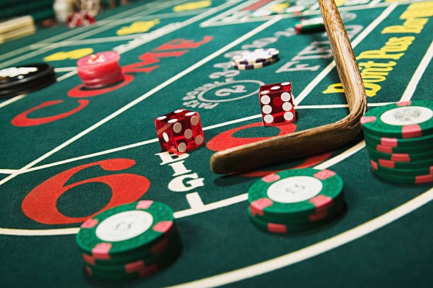moyang4d mobile app interface showing sportsbook and casino options